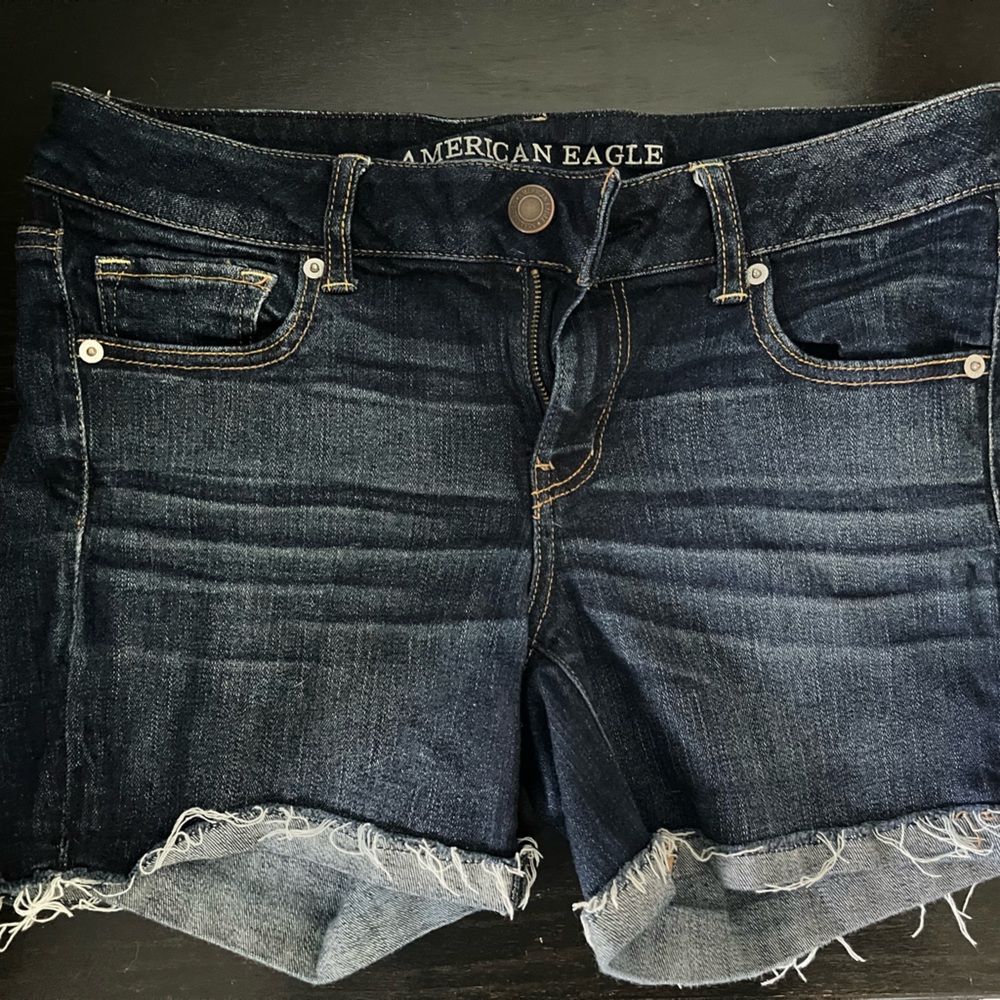 American Eagle shorts dark wash.